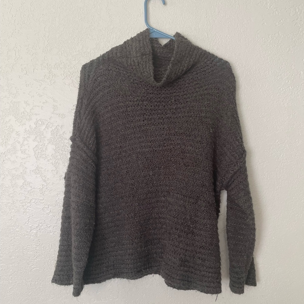 Aerie gray sweater
